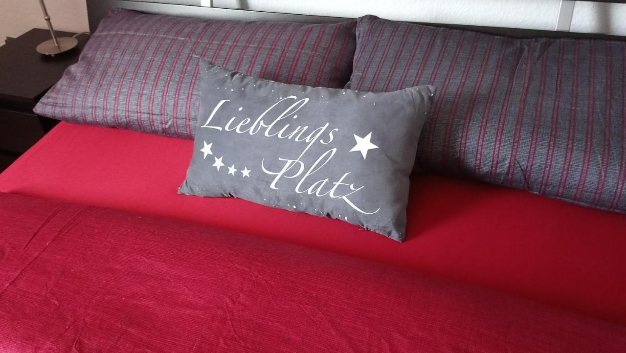 Private Zimmer Bei Der Weser-Ems-Halle Oldenburg Exterior foto